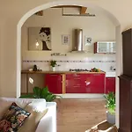 Διαμέρισμα Bright, Romantic Retreat In Φλωρεντία