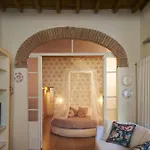 Bright, Romantic Retreat In Διαμέρισμα