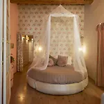 Bright, Romantic Retreat In Φλωρεντία