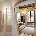 Bright, Romantic Retreat In Διαμέρισμα *