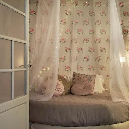 Bright, Romantic Retreat In * Florencia