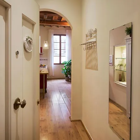 Bright, Romantic Retreat In