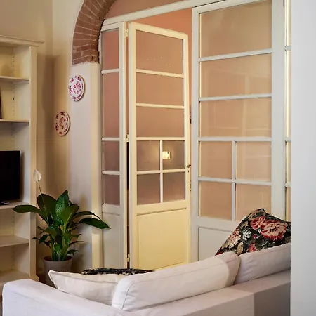 Bright, Romantic Retreat In Apartamento