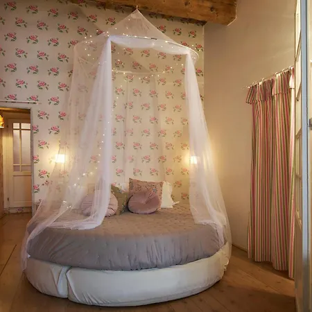 Bright, Romantic Retreat In *